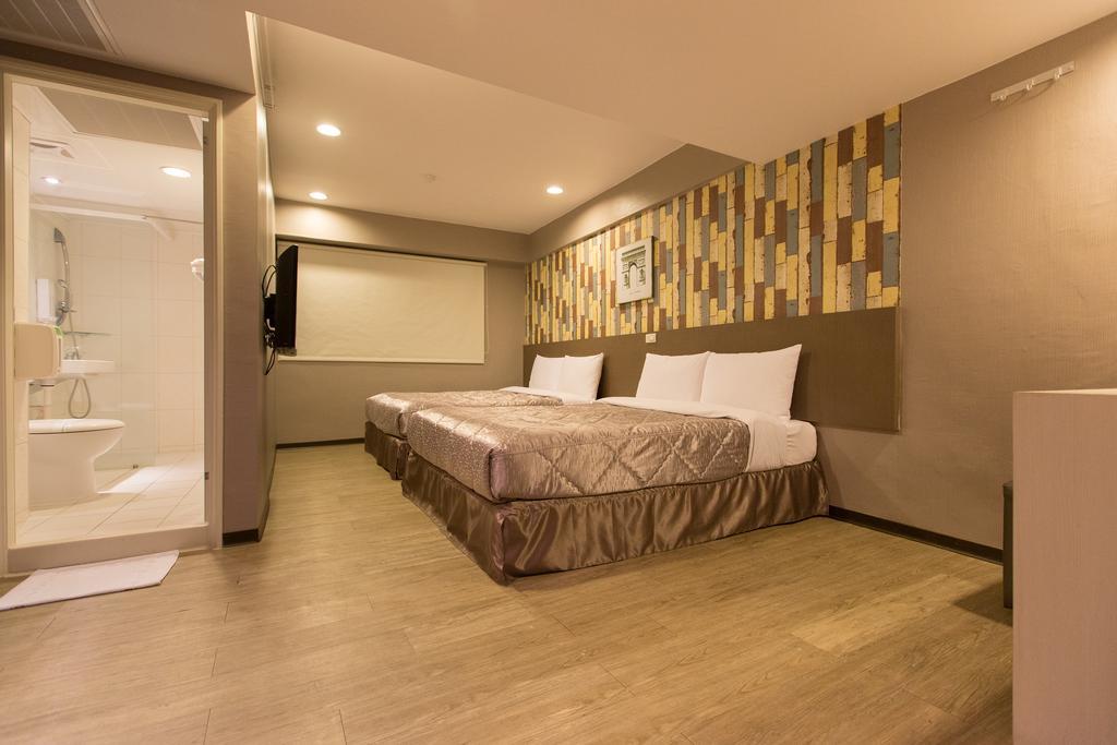 Palmer Hotel Taichung Exterior photo