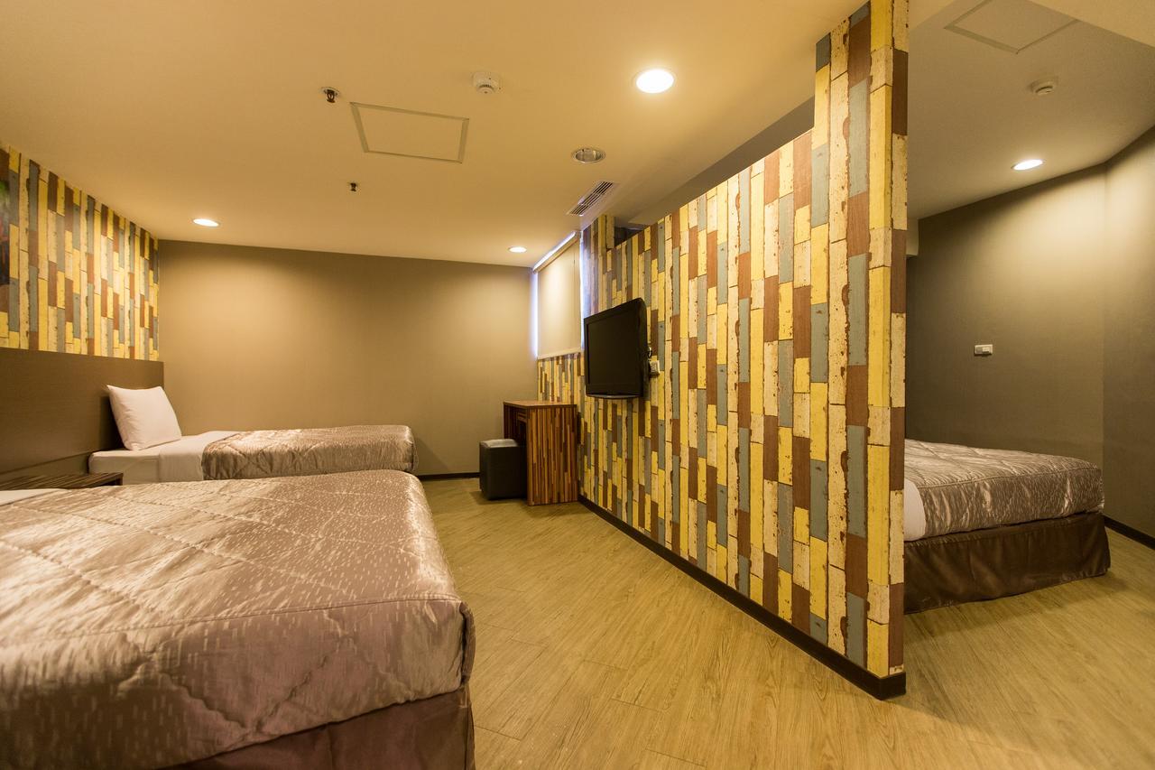 Palmer Hotel Taichung Exterior photo