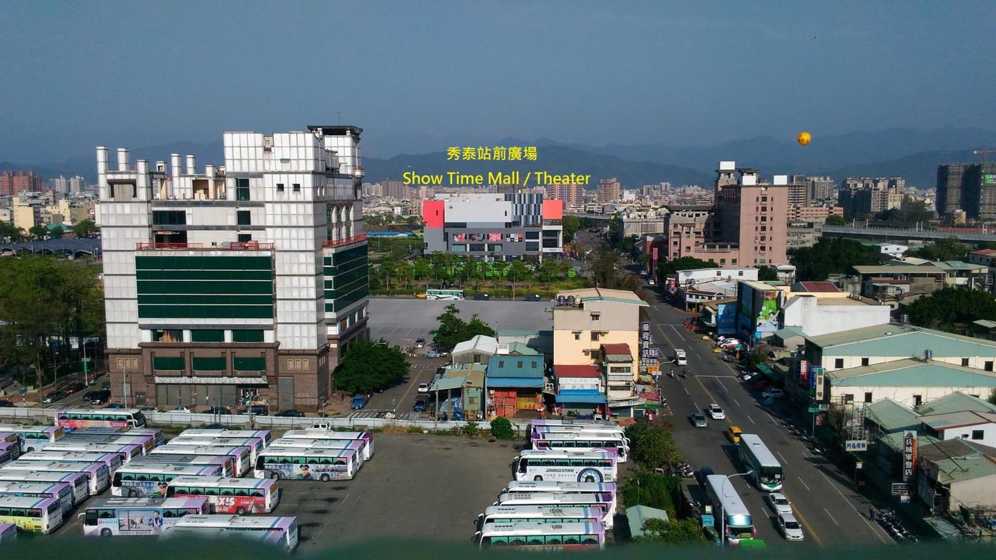 Palmer Hotel Taichung Exterior photo