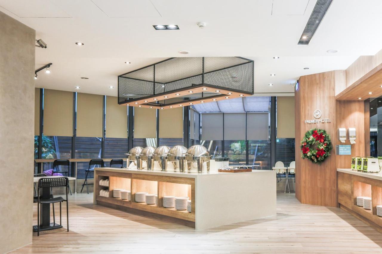 Palmer Hotel Taichung Exterior photo